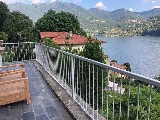Apart Daire, 1 Yatak Odası, Balkon, Göl Manzaralı