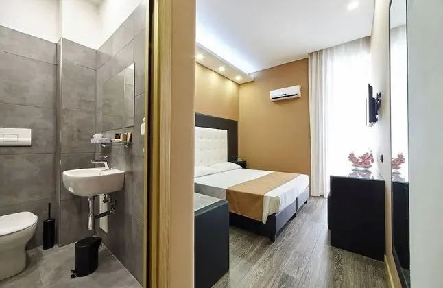 Business Büyük Yataklı Tek Kişilik Oda