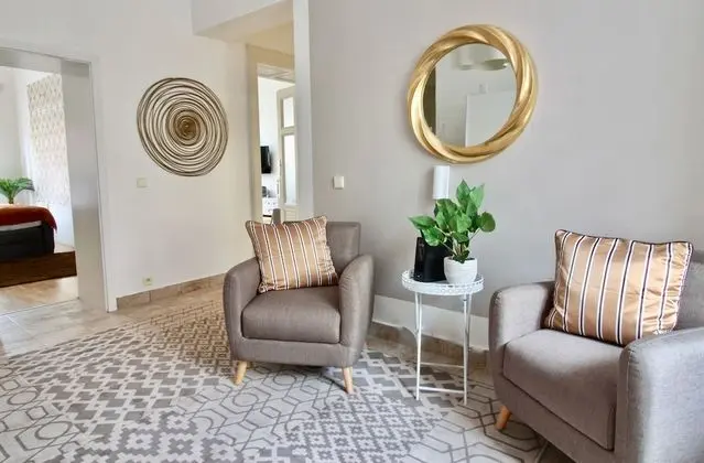 Luxury Apart Daire, Şehir Manzaralı