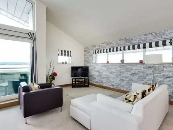 Ev (3 Bedrooms)