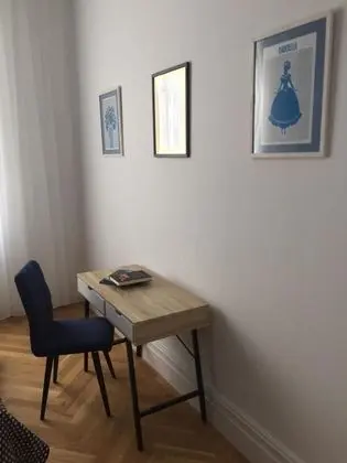 Apart Daire, 1 Büyük (Queen) Boy Yatak