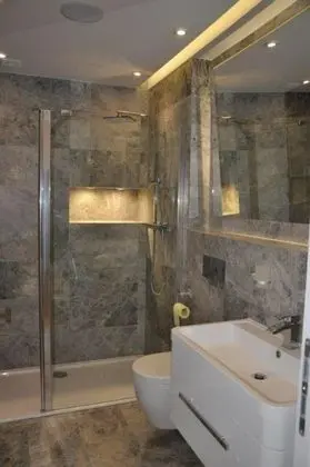 Apart Daire, 1 Büyük (Queen) Boy Yatak