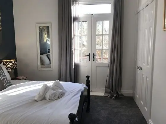 Comfort Ev, Özel Banyo (Bank Place)