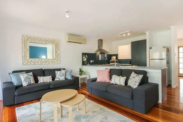 Ev (3 Bedrooms)