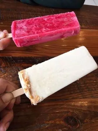 Ev