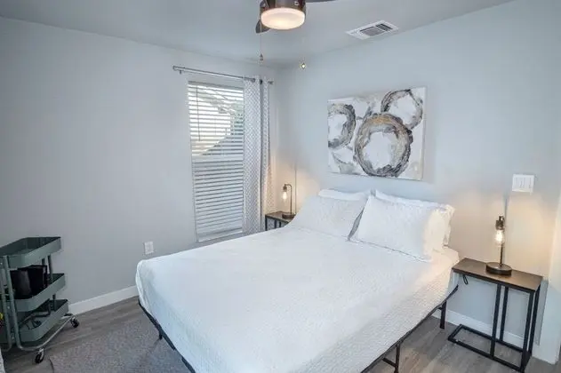 Ev (4 Bedrooms)