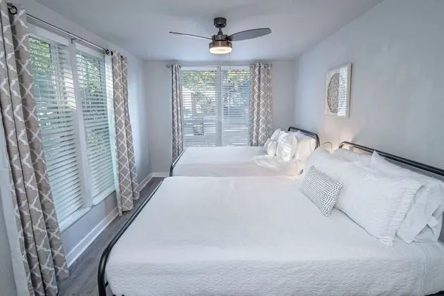 Ev (4 Bedrooms)