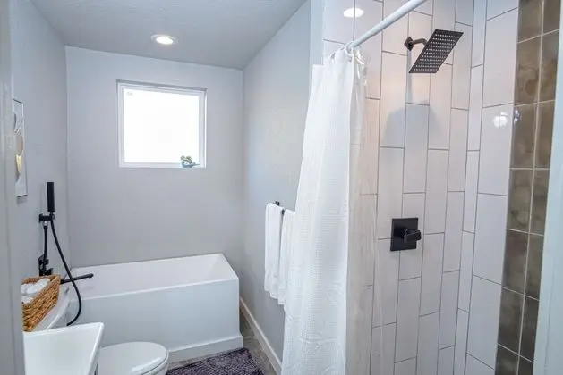 Ev (4 Bedrooms)