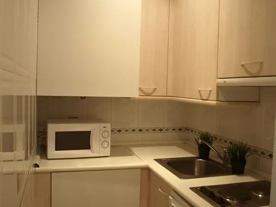 Basic Üç Kişilik Oda