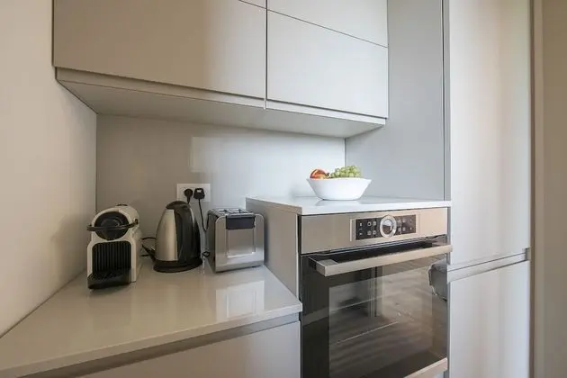 Standard Apart Daire, Birden Çok Yatak, Dağ Yamacı (The Stylish Flat With Lake View)