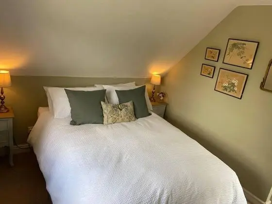 Apart Daire, 1 Büyük (Queen) Boy Yatak