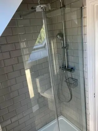 Apart Daire, 1 Büyük (Queen) Boy Yatak