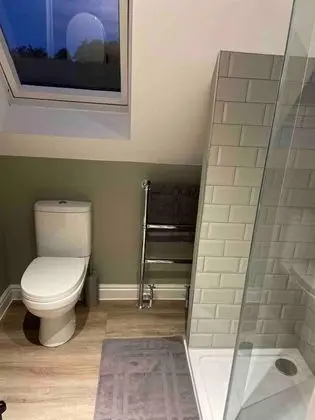 Apart Daire, 1 Büyük (Queen) Boy Yatak