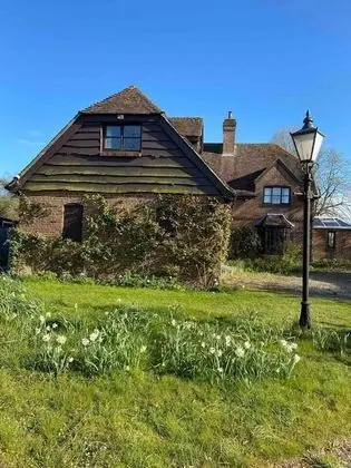 Apart Daire, 1 Büyük (Queen) Boy Yatak