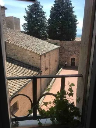 Apart Daire, 1 En Büyük (King) Boy Yatak ve Çekyat