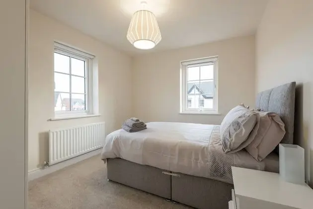 Ev (3 Bedrooms)