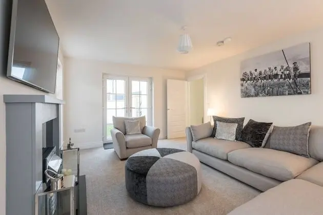 Ev (3 Bedrooms)