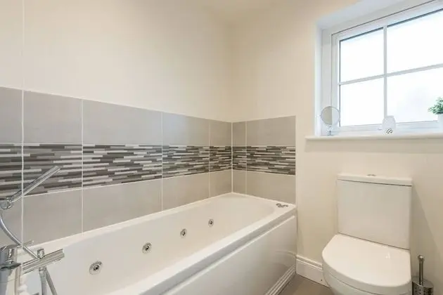 Ev (3 Bedrooms)