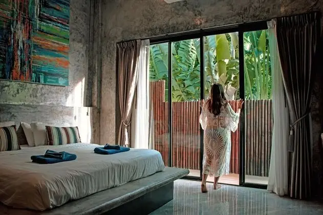 Villa (Stylish Pool Villa - 10 Mins Walk To )