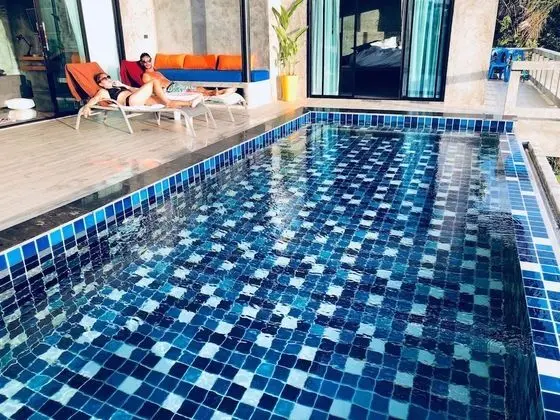 Villa (Stylish Pool Villa - 10 Mins Walk To )