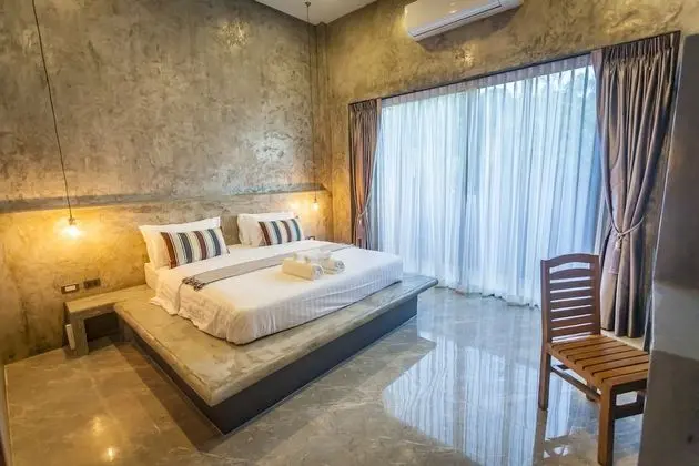 Villa (Stylish Pool Villa - 10 Mins Walk To )
