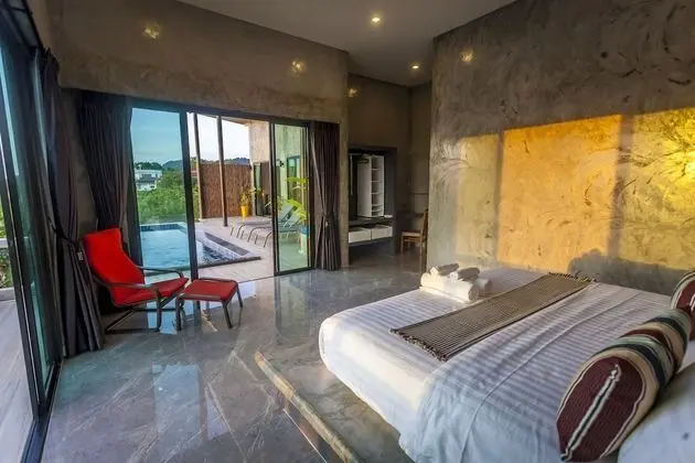 Villa (Stylish Pool Villa - 10 Mins Walk To )