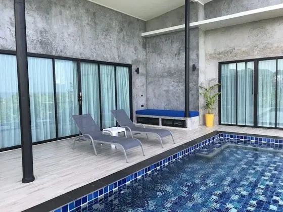 Villa (Stylish Pool Villa - 10 Mins Walk To )
