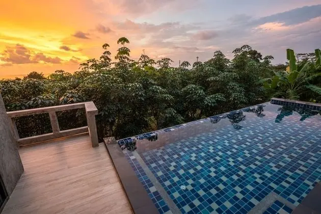 Villa (Stylish Pool Villa - 10 Mins Walk To )