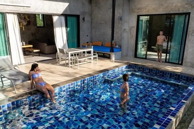 Villa (Stylish Pool Villa - 10 Mins Walk To )