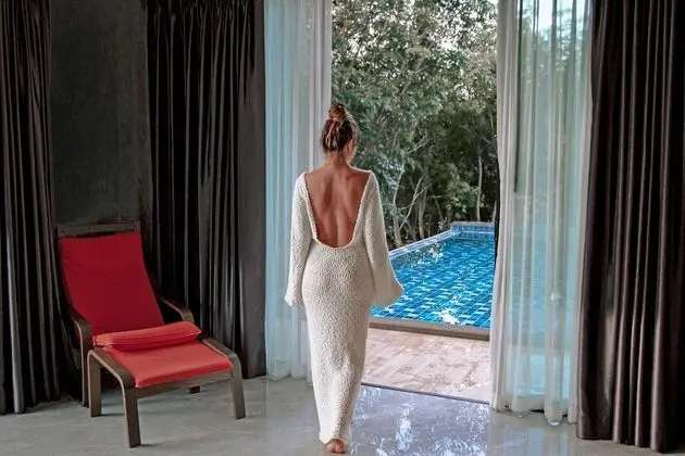 Villa (Stylish Pool Villa - 10 Mins Walk To )