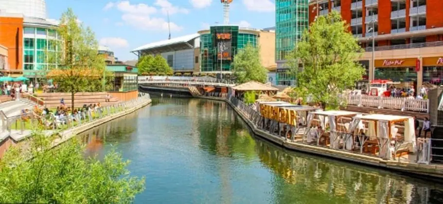 Apart Daire, 1 Büyük (Queen) Boy Yatak