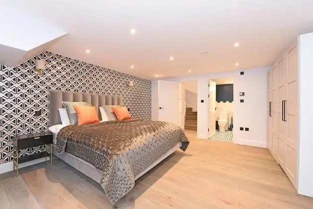 Duplex Three-bedroom Garden Apartment