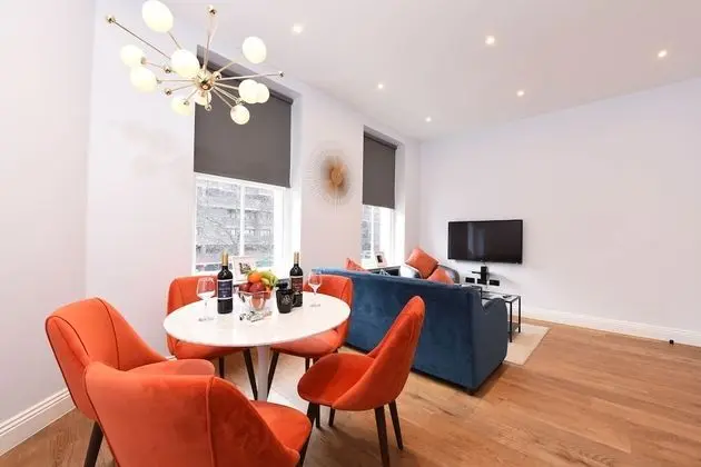 Vauxhall Bridge Deluxe Apartment