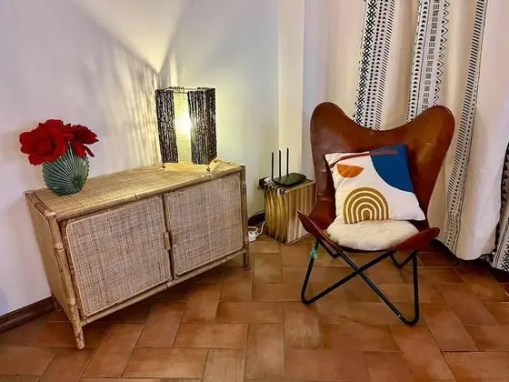 Apart Daire, 1 En Büyük (King) Boy Yatak ve Çekyat