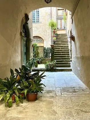 Apart Daire, 1 En Büyük (King) Boy Yatak ve Çekyat