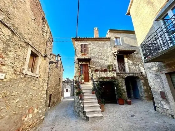 Apart Daire, 1 En Büyük (King) Boy Yatak ve Çekyat