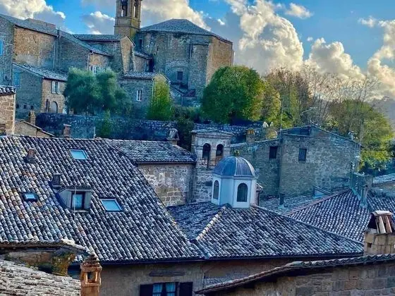 Apart Daire, 1 En Büyük (King) Boy Yatak ve Çekyat