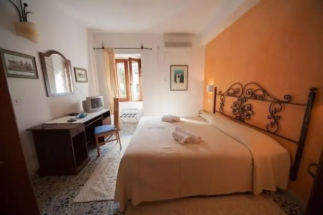 Tek Büyük veya İki Ayrı Yataklı Oda