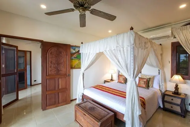 Deluxe Villa