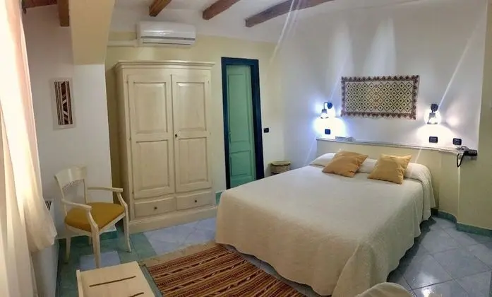 Tek Büyük Yataklı Oda, Avlu Manzaralı