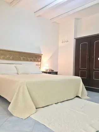 Tek Büyük Yataklı Oda, Avlu Manzaralı