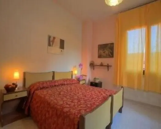 Tek Büyük Yataklı Oda, Dağ Manzaralı