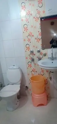 Deluxe Tek Büyük Yataklı Oda ( A/C )
