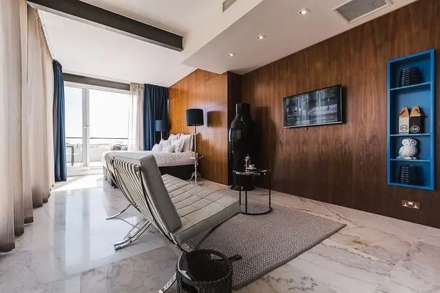 Tek Büyük Yataklı Oda, Liman Manzaralı (Grand Harbor Sky Villa)
