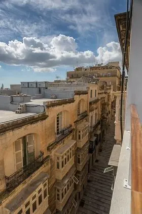 Tek Büyük Yataklı Oda, Liman Manzaralı (Grand Harbor Sky Villa)