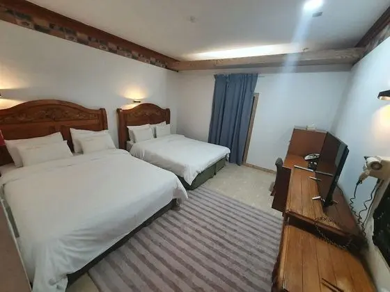 Hinoki Twin Room