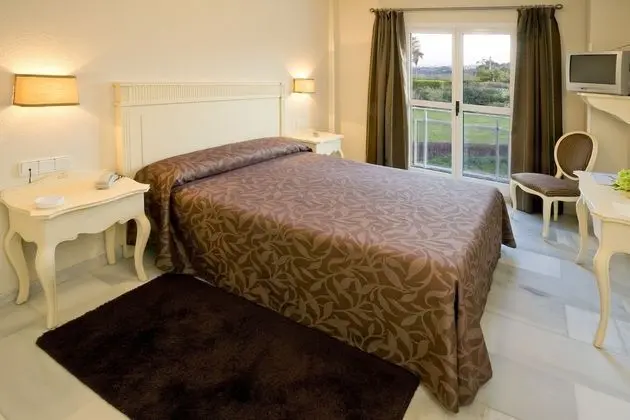 Tek Büyük Yataklı Oda (with extra bed)