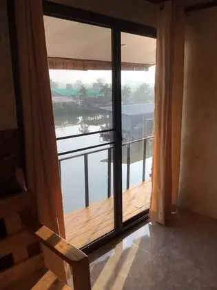 Standard Double Room with Mountain View