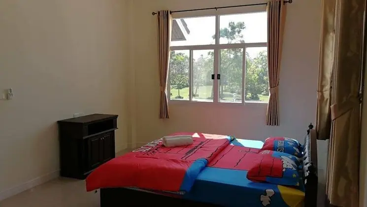2 Bedrooms Villa