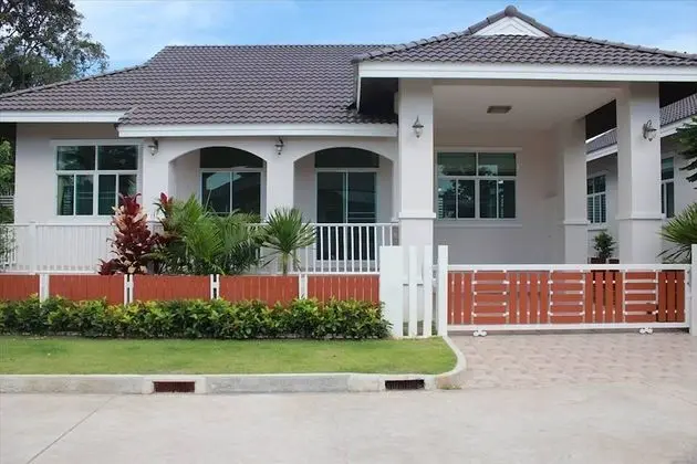 3 Bedrooms Villa